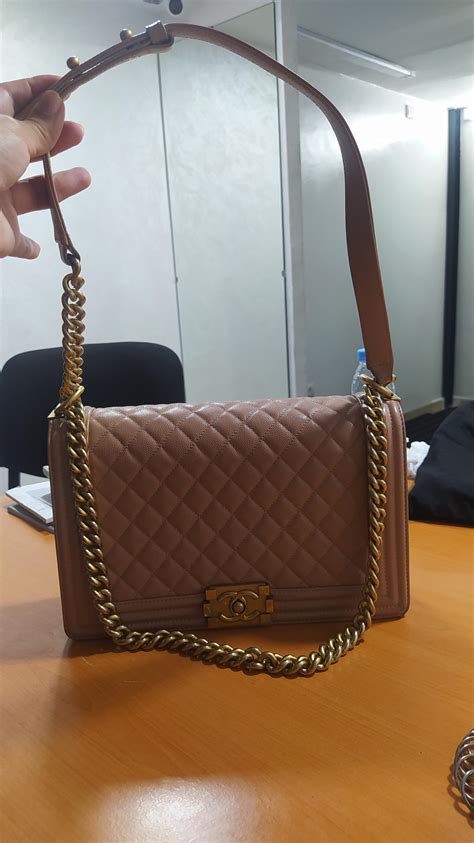 [Reference] Chanel Boy : r/WagoonLadies 